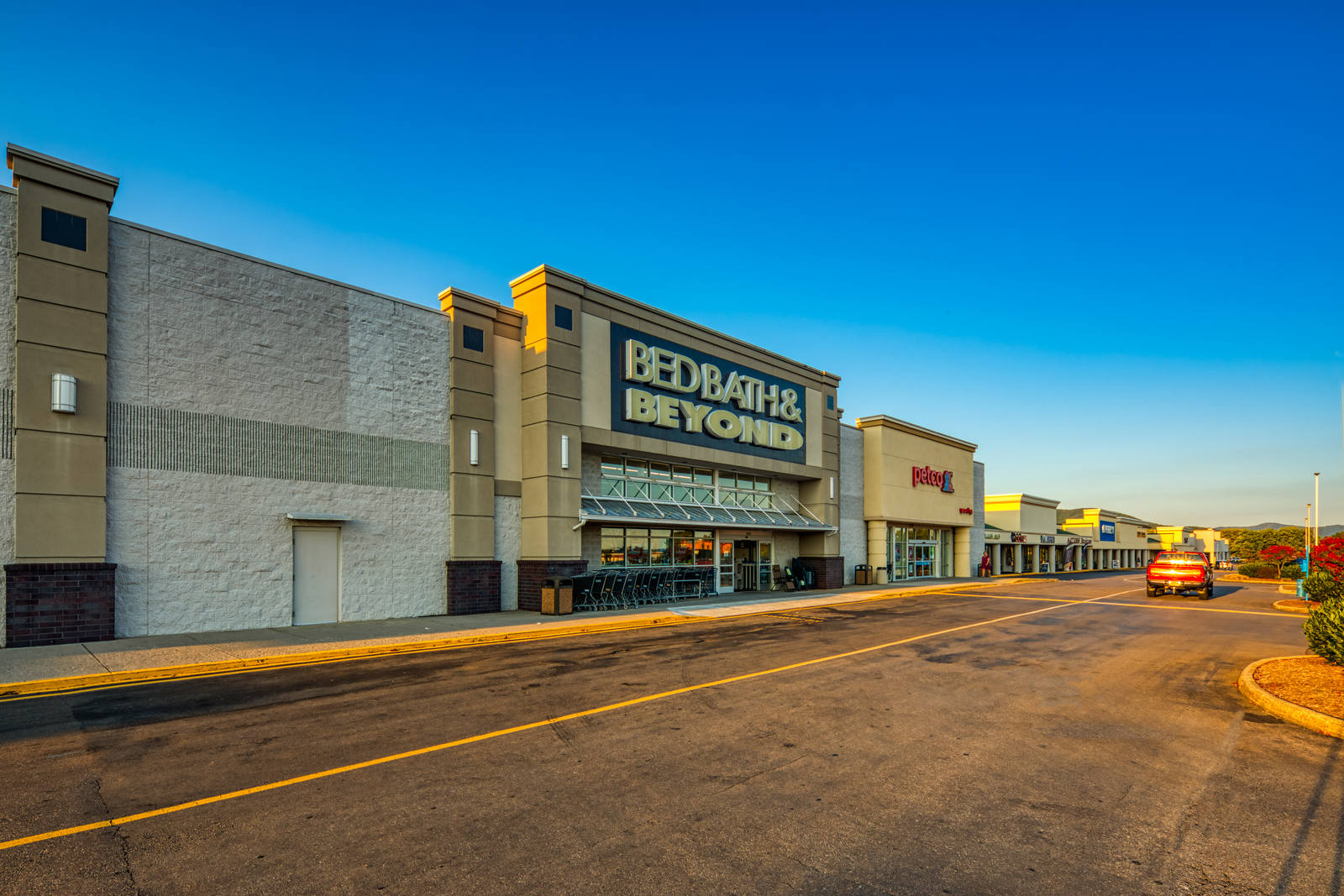 Roanoke VA Towne Square Retail Space For Lease Big V Properties LLC